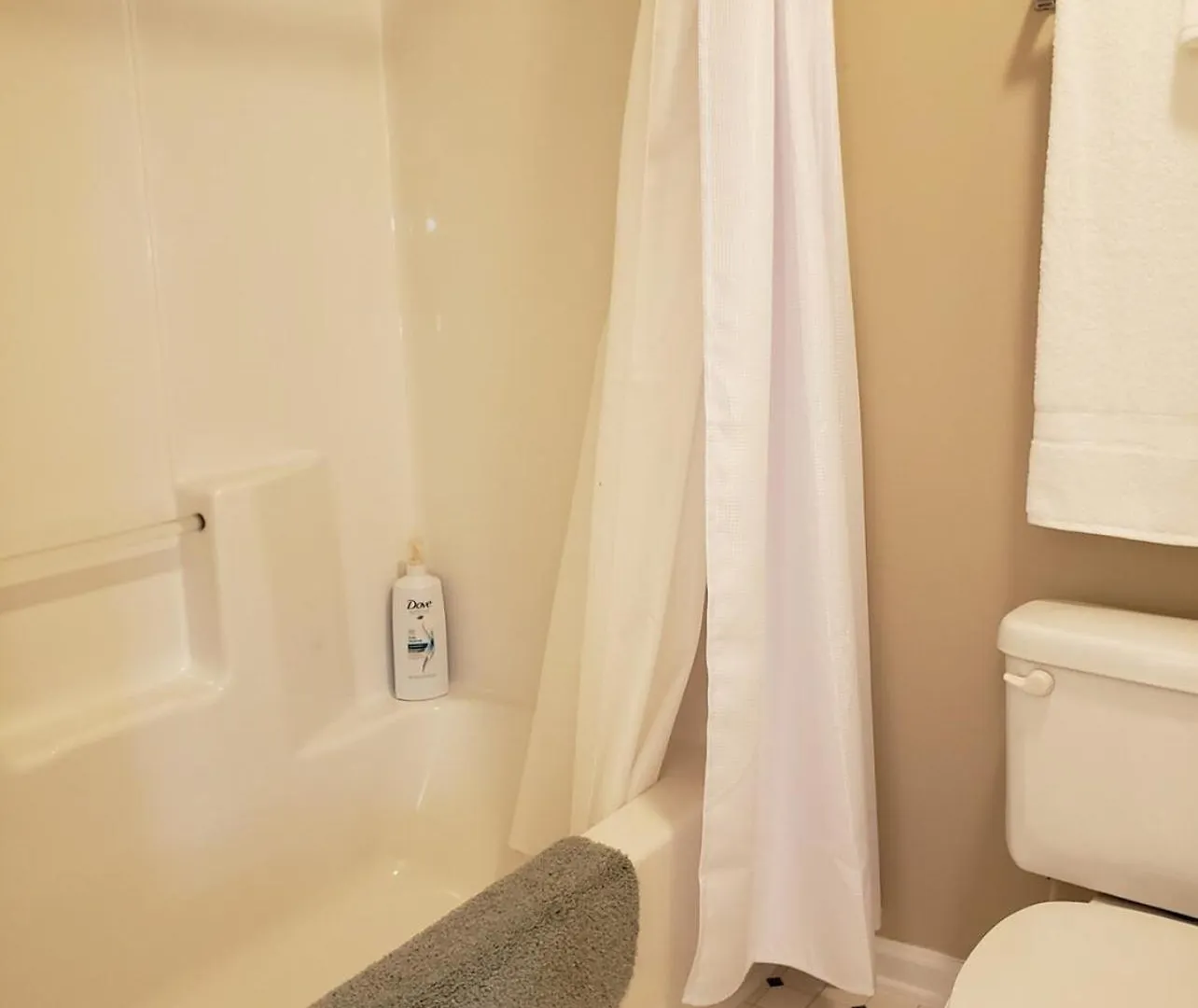 Great Getaway Charlotte Villa